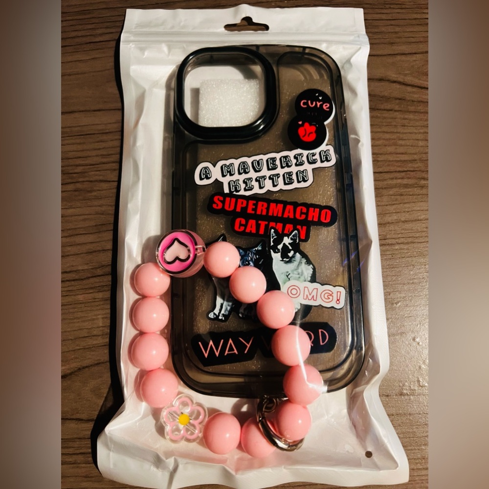 New black maverick kitten iPhone 13 pro max case! Super durable! Perfect gift❤️